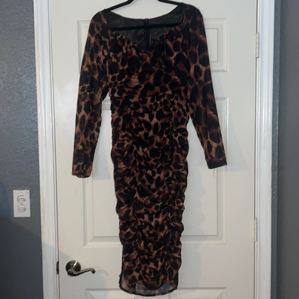 Leopard Print MIDI Dress